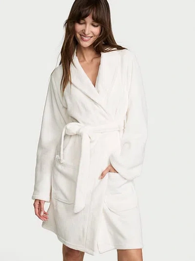 Victoria's Secret Cozy Plush Robe In White