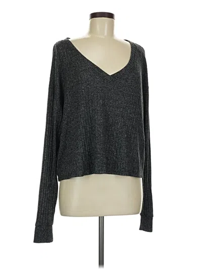 Pre-owned Victoria's Secret Pink Long Sleeve T-shirt In Gray