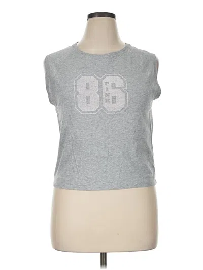 Pre-owned Victoria's Secret Pink Sleeveless T-shirt In Gray