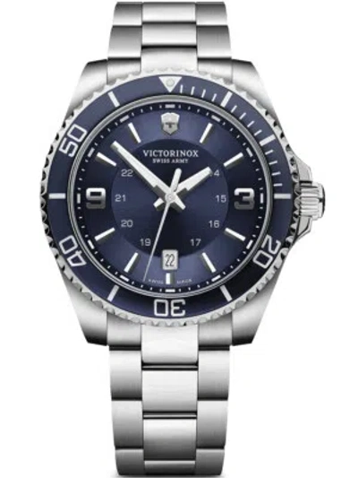 Pre-owned Victorinox 242007 Maverick Large Mens Watch 43mm 10atm
