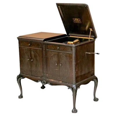 Pre-owned Victrola Vintage Victor  Disc Phonograph Cabinet In Brown