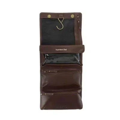 Vida Vida Hanging Dark Brown Leather Wash Bag. -superhero Dad