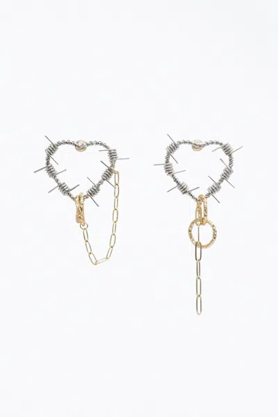 Videmus Omnia Infinity Heart Mixed Metal Mismatched Earrings In Silver/gold