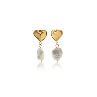 Viea Women's Gold Valentina Heart-shaped Faux Baroque Pearl Earrings