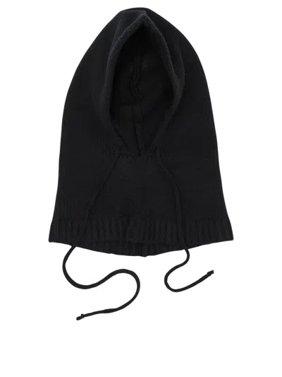 Vietti Merchandise Beanie In Cashmere In Black