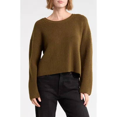 Vigoss Crisscross Back Crewneck Sweater In Green
