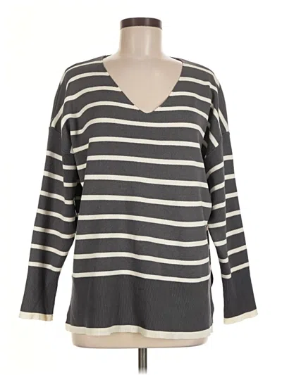 Pre-owned Vigoss Long Sleeve Top Gray V-neck Tops