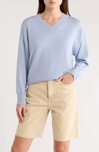 Vigoss V-neck Sweater In Blue