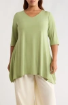 Vikki Vi Handkerchief Hem Tunic Top In Green