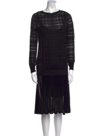 Pre-owned Viktor & Rolf Bateau Neckline Knee-length Dress In Black