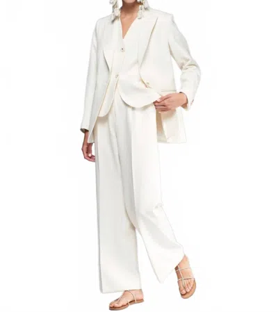 Vilagallo Crepe Wide Leg Trousers In Cream In White