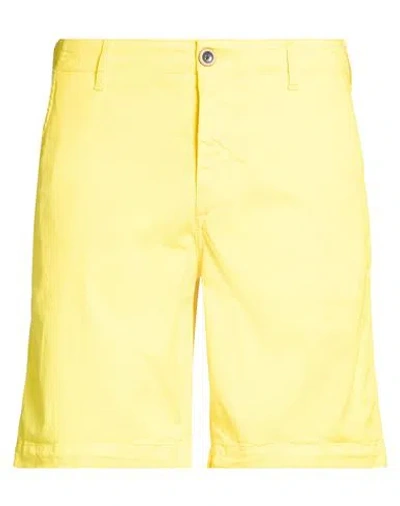 Vilebrequin Man Shorts & Bermuda Shorts Yellow Size 34 Lyocell, Cotton, Elastane