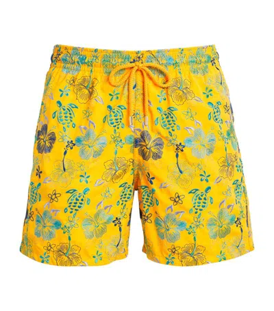 Vilebrequin Tropical Turtles Mistral Swim Shorts In Yellow