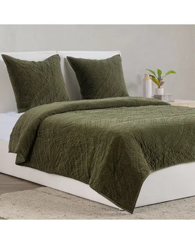 Villa By Classic Home Elms Velvet Quilt In Green