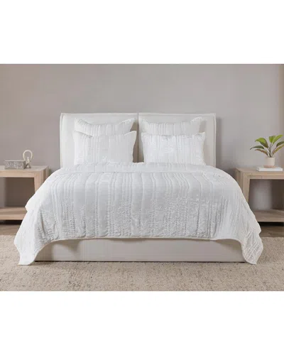 Villa By Classic Home Seville Velvet Fabric Quilt In White