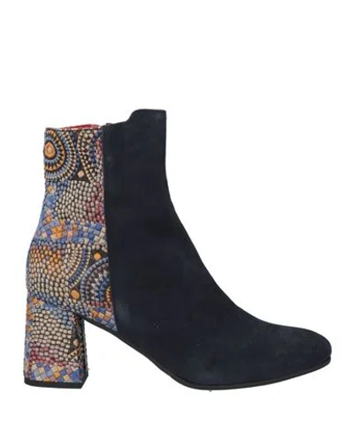 Villamori Woman Ankle Boots Midnight Blue Size 6 Leather, Textile Fibers