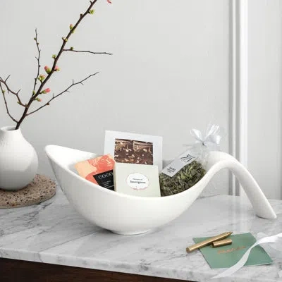 Villeroy & Boch Flow 60.75 Oz. Salad Bowl With Handle In White