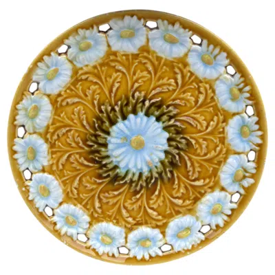 Pre-owned Villeroy & Boch Majolica White Daisies Plate Villeroy Boch Circa 1900