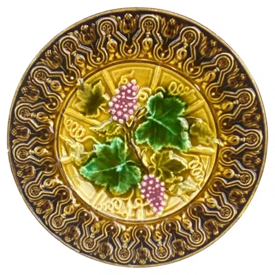 Pre-owned Villeroy & Boch Small Majolica Grapes Plate , Circa 1900 In Purple
