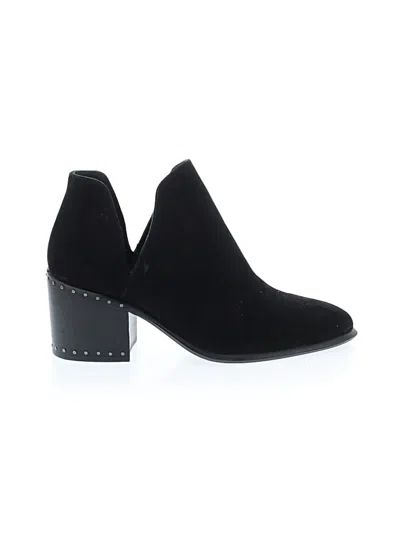 Pre-owned Vince Ankle Boots In Black