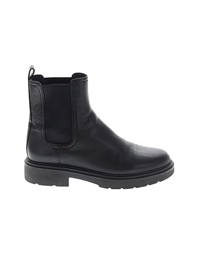 Pre-owned Vince Ankle Boots In Black