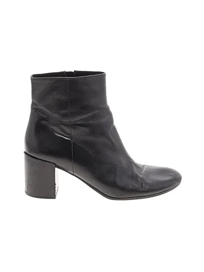 Pre-owned Vince Ankle Boots In Black