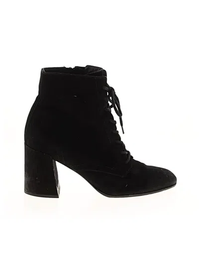 Pre-owned Vince Ankle Boots In Black