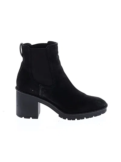 Pre-owned Vince Ankle Boots In Black