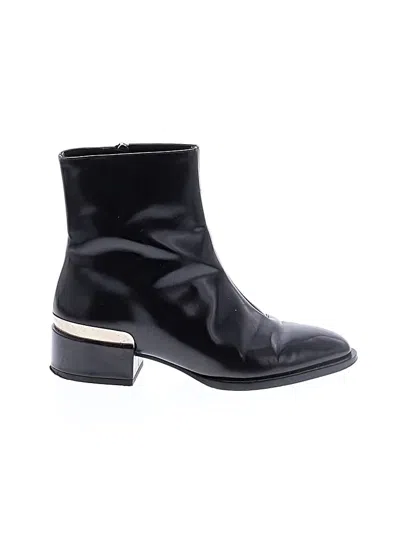 Pre-owned Vince Ankle Boots In Black