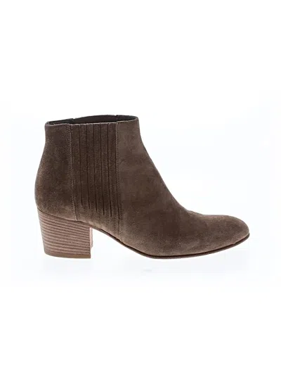 Pre-owned Vince Ankle Boots In Brown