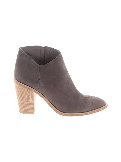 Pre-owned Vince Ankle Boots In Gray