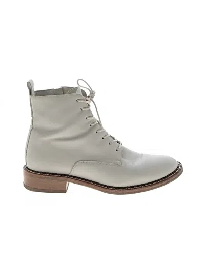 Pre-owned Vince Ankle Boots In White