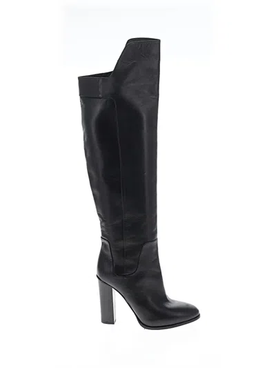 Pre-owned Vince Boots In Black