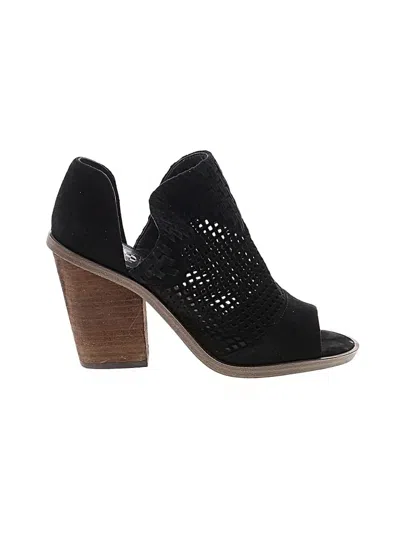 Pre-owned Vince Camuto Ankle Boots In Black