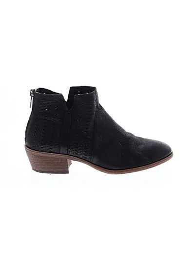 Pre-owned Vince Camuto Ankle Boots In Black