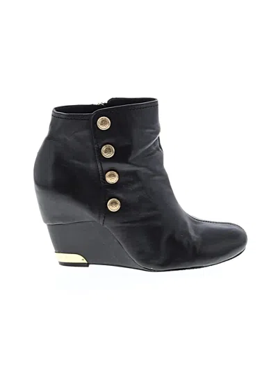 Pre-owned Vince Camuto Ankle Boots In Black