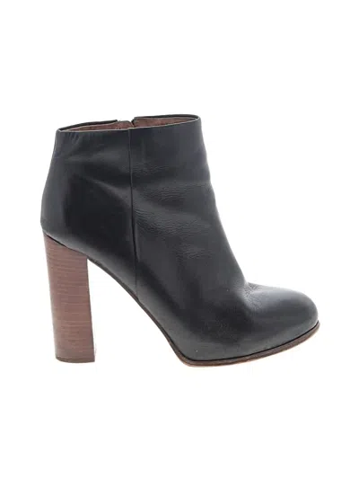 Pre-owned Vince Camuto Ankle Boots In Black