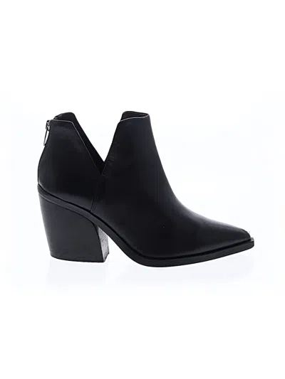 Pre-owned Vince Camuto Ankle Boots In Black
