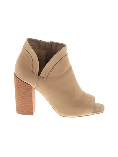Pre-owned Vince Camuto Ankle Boots In Brown