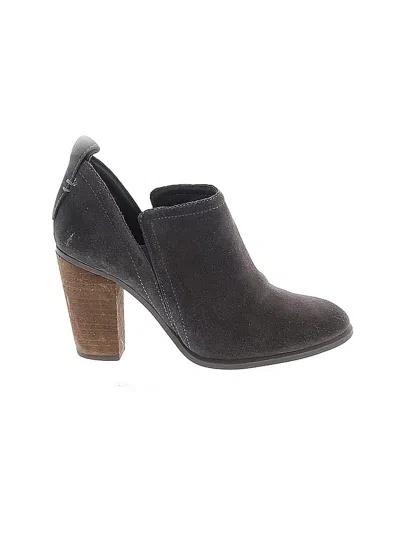 Pre-owned Vince Camuto Ankle Boots In Gray