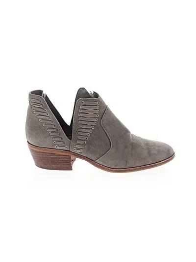 Pre-owned Vince Camuto Ankle Boots In Gray