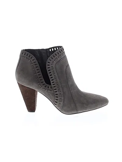 Pre-owned Vince Camuto Ankle Boots In Gray