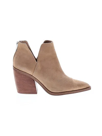 Pre-owned Vince Camuto Ankle Boots In Tan