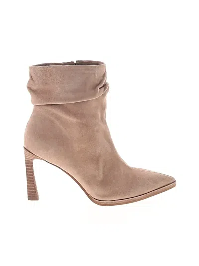 Pre-owned Vince Camuto Ankle Boots In Tan
