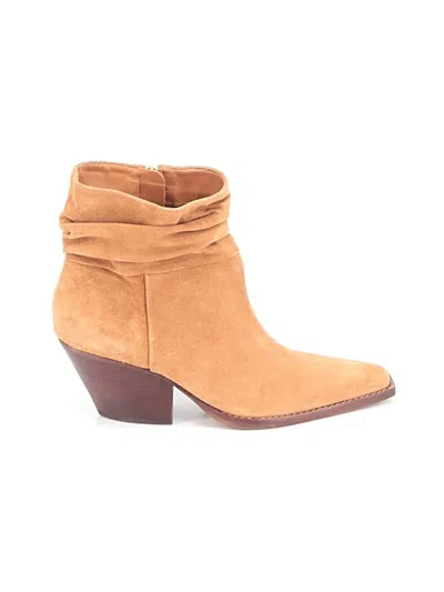 Pre-owned Vince Camuto Ankle Boots In Tan