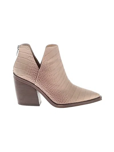 Pre-owned Vince Camuto Ankle Boots In Tan