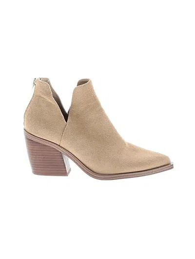 Pre-owned Vince Camuto Ankle Boots In Tan
