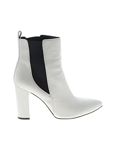 Pre-owned Vince Camuto Ankle Boots In White