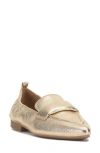 Vince Camuto Azur Flat