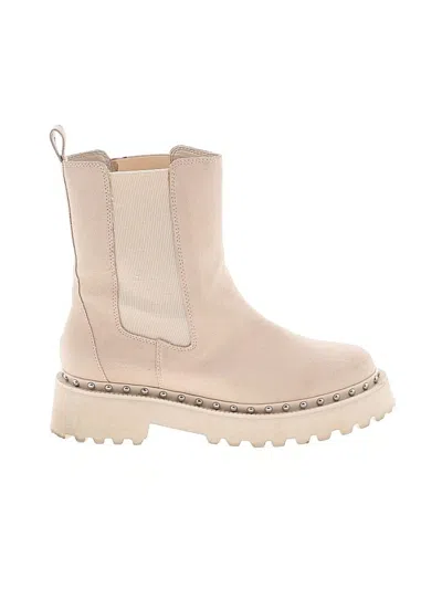 Pre-owned Vince Camuto Boots In Ivory